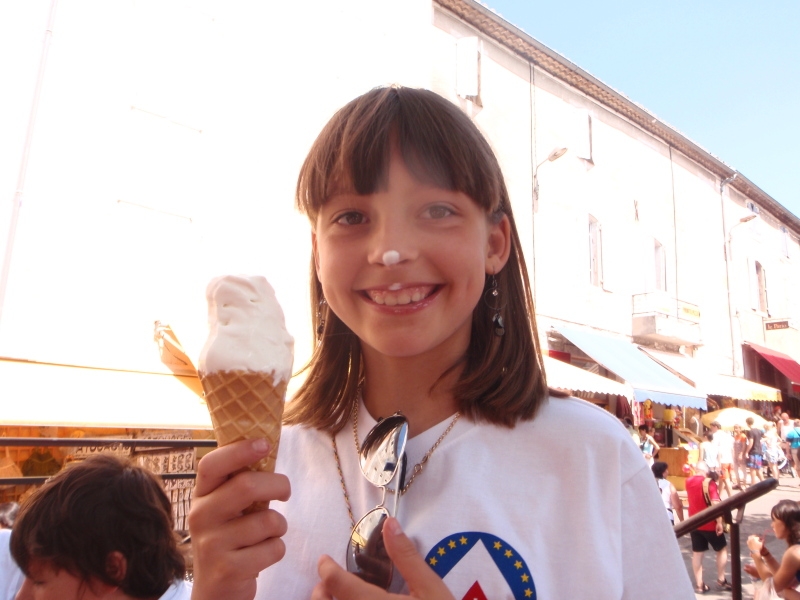 Village Camps International Summer Camp Ard&egrave;che, France 2019-07-26 https://www.villagecamps.com/journals_admin/images/69-10-Guilia loves icecream.jpg